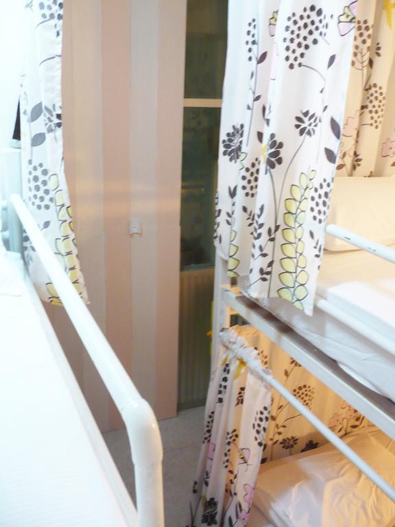 Kamin Bird Hostel Bangkok Cameră foto