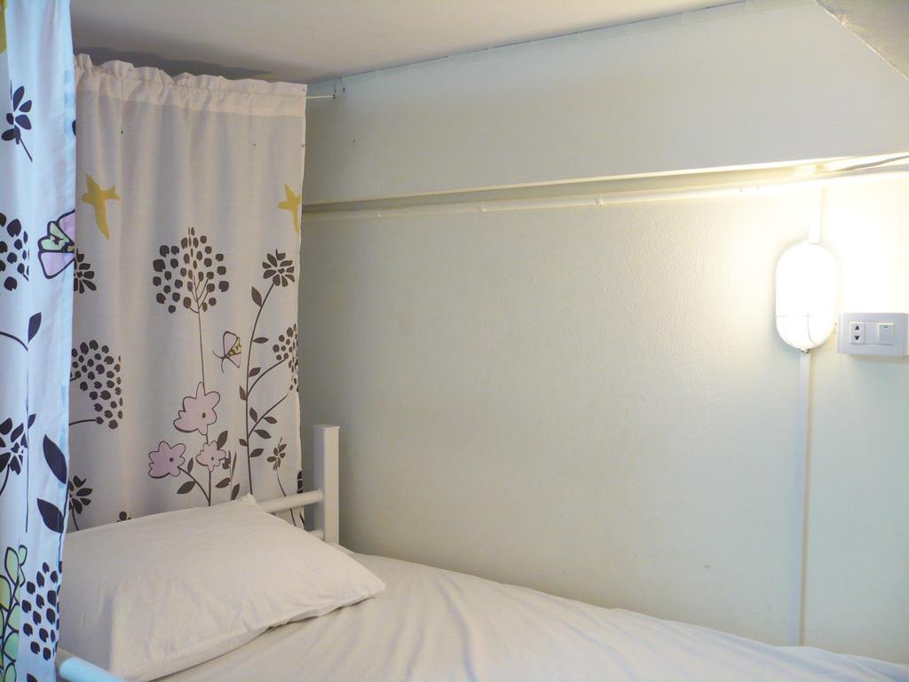Kamin Bird Hostel Bangkok Cameră foto